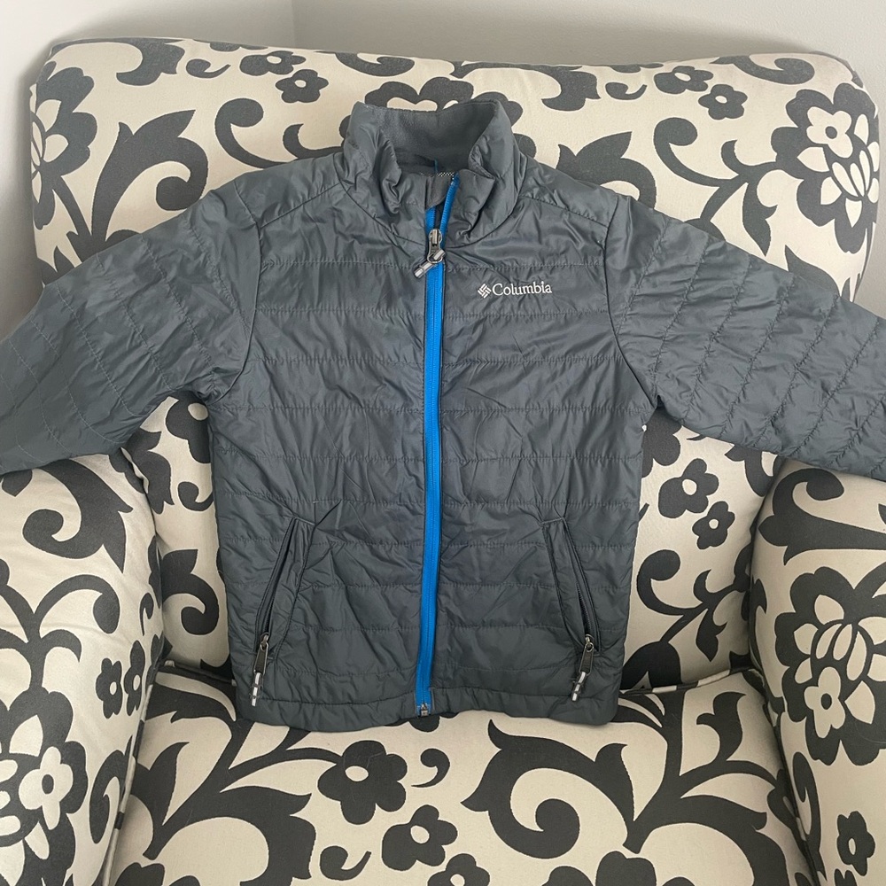 Columbia Kids Puffer Jacket in Gray with Blue Zipper